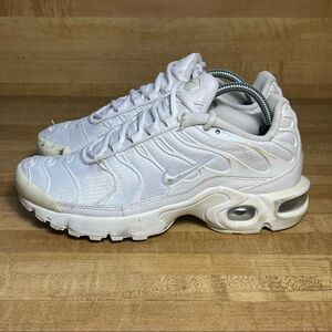 Nike Air Max Tn Plus GS White Metallic Silver AR1852-100 Size 5Y Womens 6.5